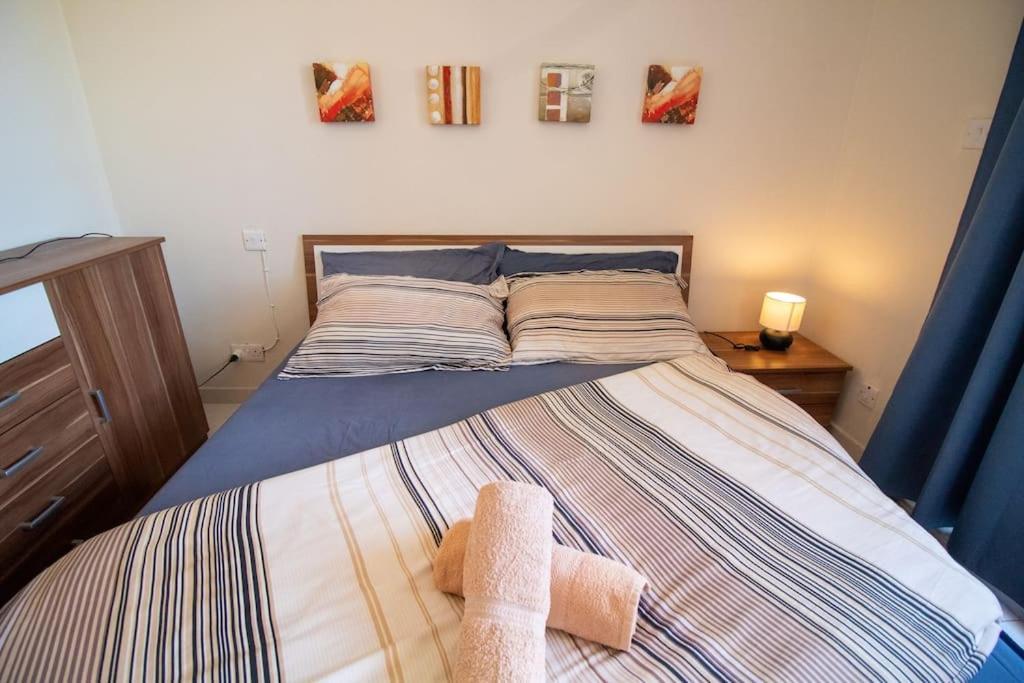 Saint Julian's Modern Apt In The Heart Of Maltese Nightlife מראה חיצוני תמונה